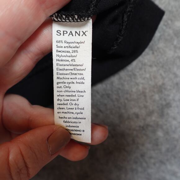 Spanx Top Womens Small The Perfect Funnel Black Classic Black Pointe 20420R - Picture 7 of 9